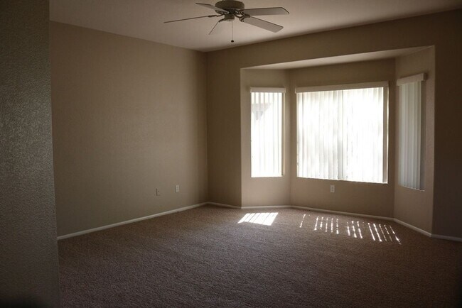 Building Photo - 20530 N Saratoga Way