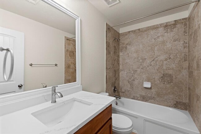 Building Photo - 4517 Chestnut Meadows Bend