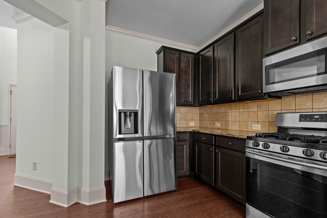 Building Photo - 5155 Roseman Trail