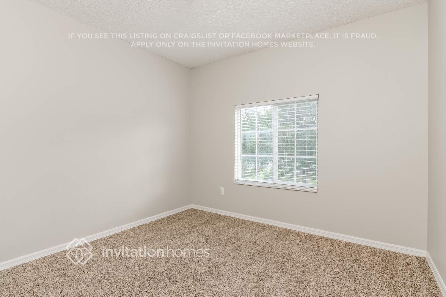 Building Photo - 15256 Black Lion Way