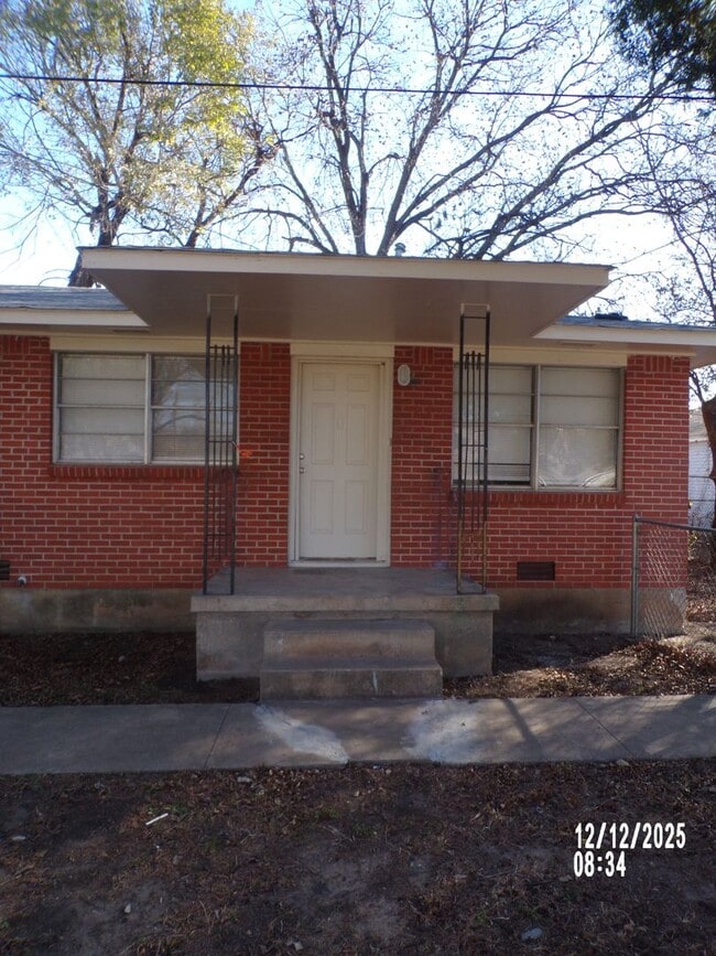 Building Photo - 1803 NW 14th St