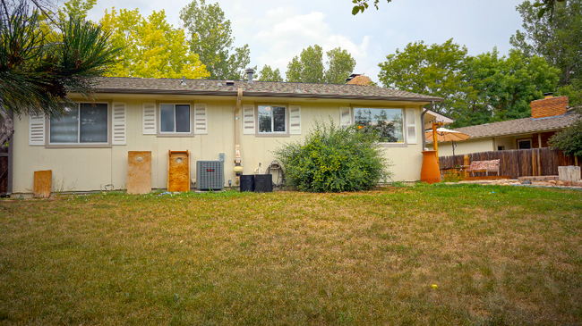 Building Photo - 2454 Leghorn Dr