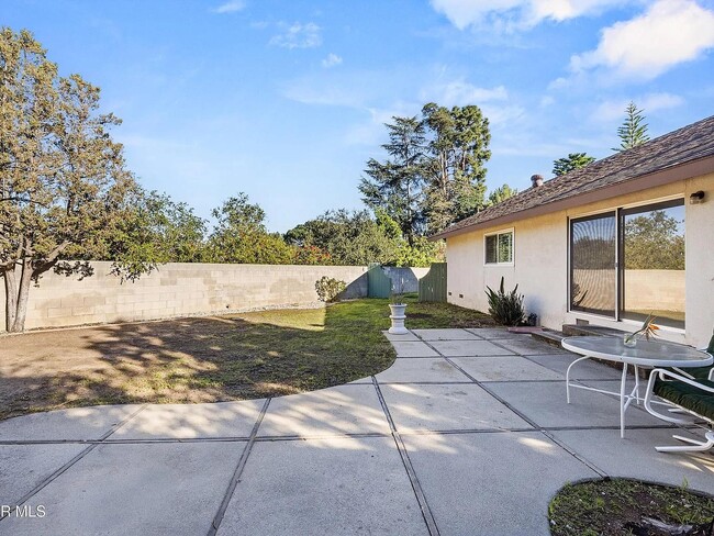 Building Photo - 326 Longwood Ct