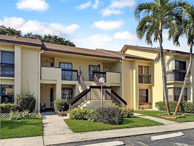 Building Photo - 1977 SW 15th St