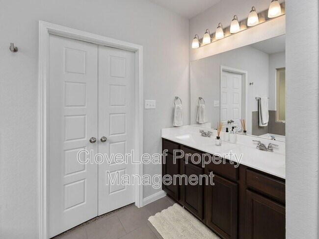 Building Photo - 6727 Comanche Post