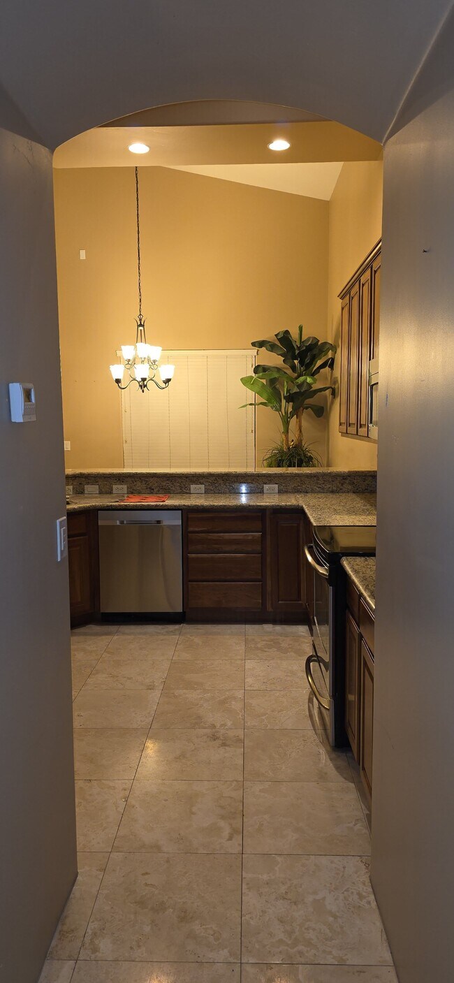 Building Photo - 13401 N 18th St