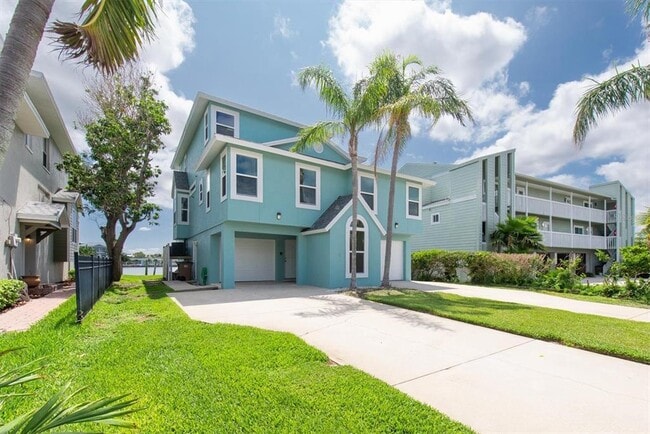 Building Photo - 2507 Bay Blvd