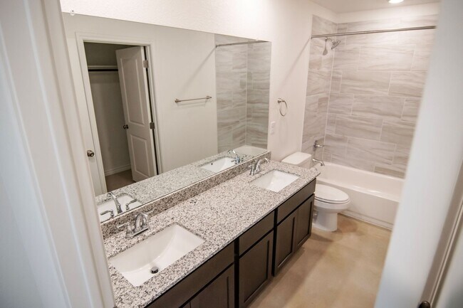 Building Photo - 1261 Lehmann Dr