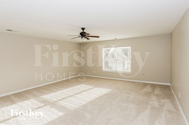 Building Photo - 511 Galesburg Dr