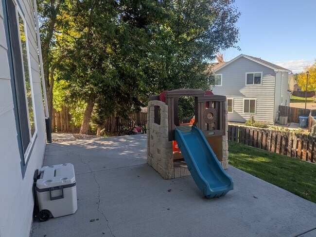 Building Photo - 5615 S Quemoy Ct