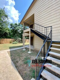 Building Photo - 1632 Post Rd