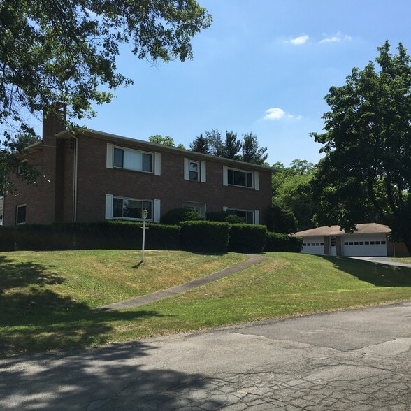 Building Photo - 120 S Jensen Rd