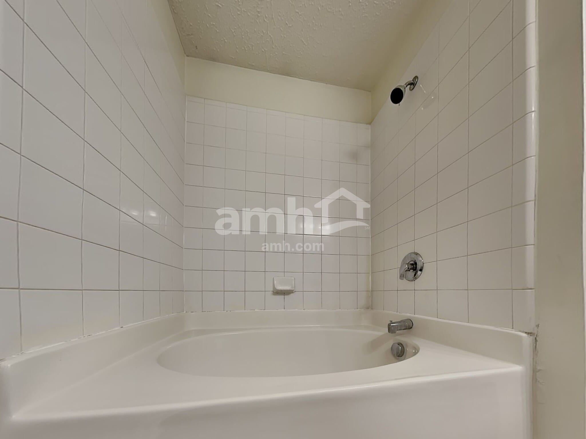 Building Photo - 1907 Landon Farms Ln