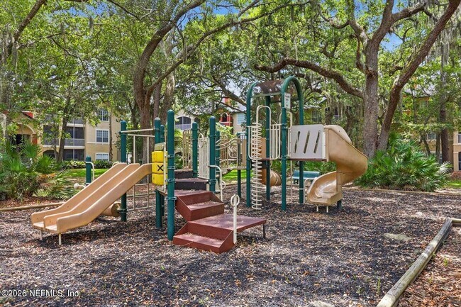 Building Photo - 211 Colima Ct