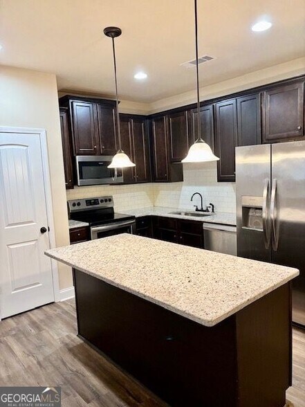 Building Photo - 193 CAMELLIA