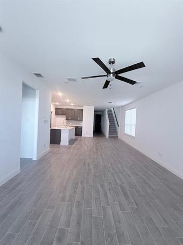 Building Photo - 733 Santa Lucia Dr