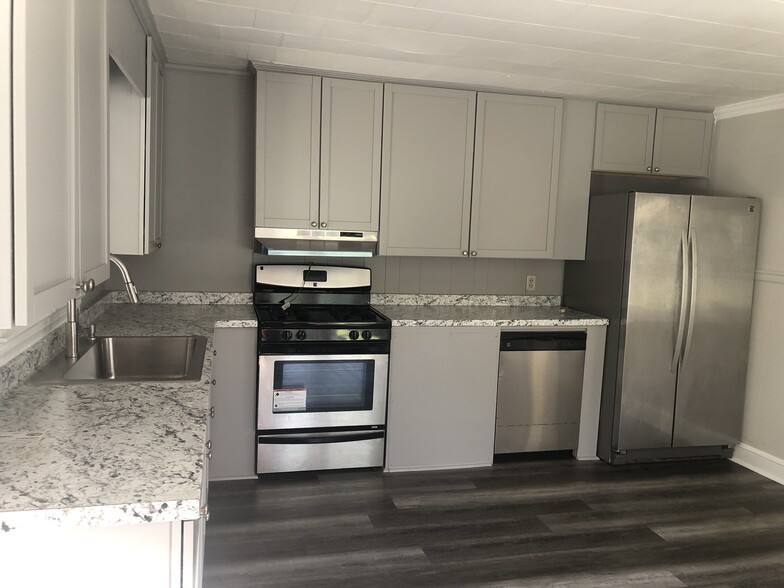 Building Photo - 108 Bazemore St