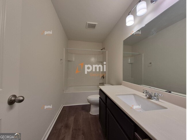 Building Photo - 1081 Cold Water Dr