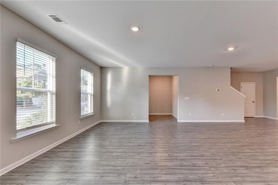 Building Photo - 4806 Waxwing St