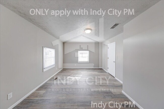 Building Photo - 3440 N Harding St