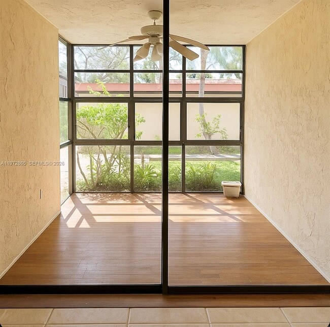 Building Photo - 800 NE 199th St