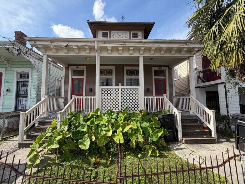 Building Photo - 2420 Jena St