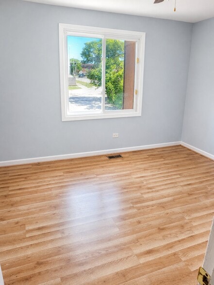 Building Photo - 12741 Kenneth Ave