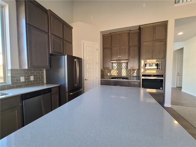 Building Photo - 3820 Brushy Creek Rd