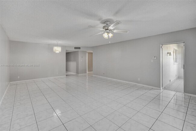 Building Photo - 4821 NW 22nd Ct