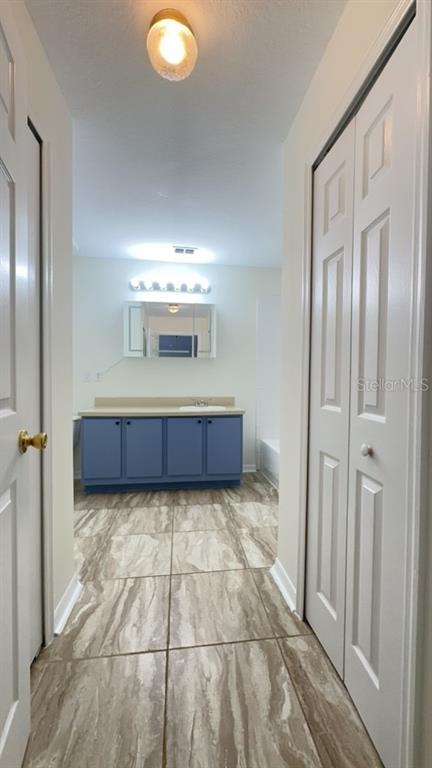 Building Photo - 668 Cornwallis Dr