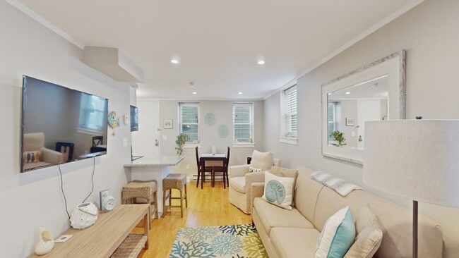 Building Photo - 130 G St