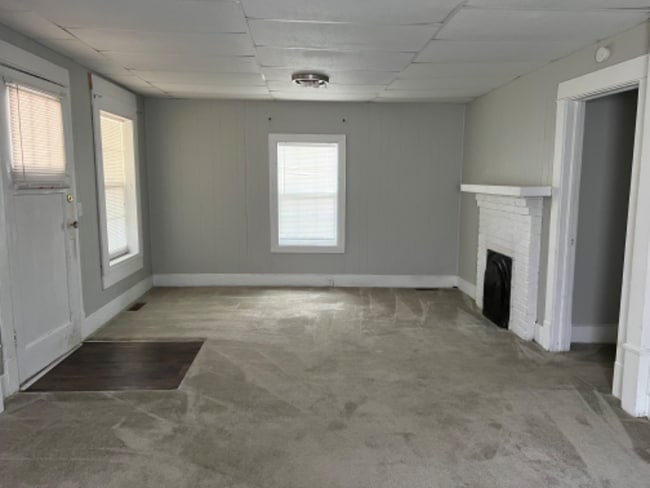 Primary Photo - 1103 Virginia Ave