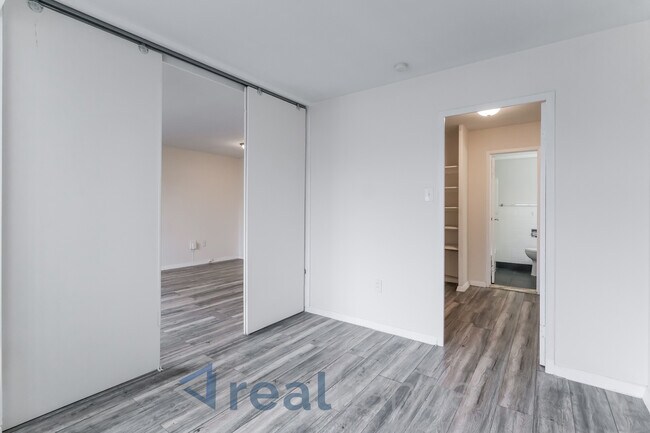 Building Photo - 5410 Connecticut Ave NW