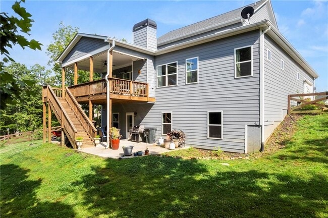 Building Photo - 175 STONELEDGE TRCE N