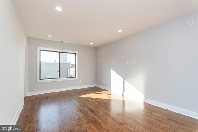 Building Photo - 814 N Uber St