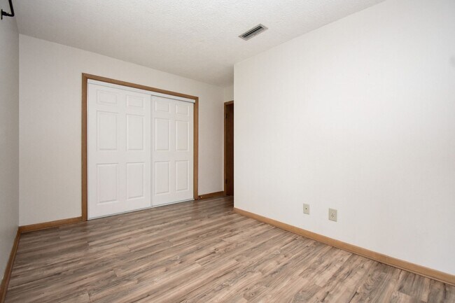 Building Photo - 3658 NW 40th Pl