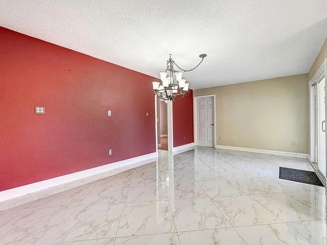 Building Photo - Remodeled Home Near Schools