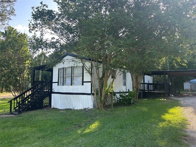 Building Photo - 380 Shawnee Dr