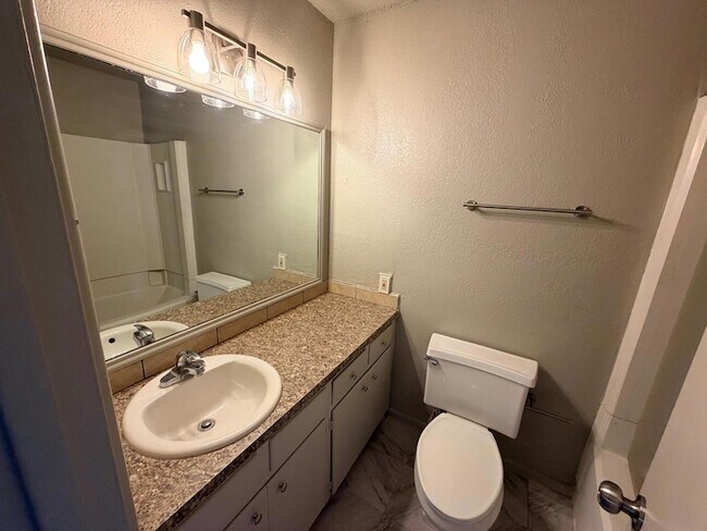 Building Photo - 3714 53rd St