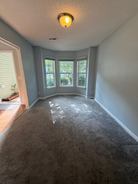 Building Photo - 6229 Creekbrooke Ct
