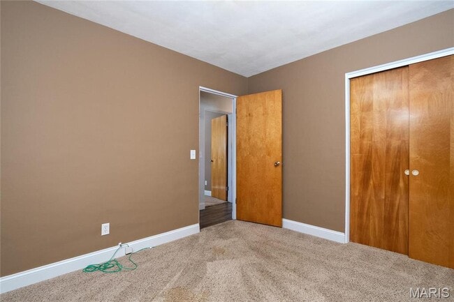 Building Photo - 126 Hampton Dr
