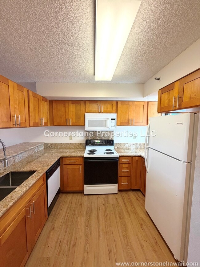 Building Photo - 990 Ala Nanala St