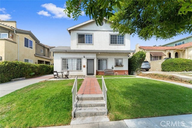 Building Photo - 731 E Cypress Ave