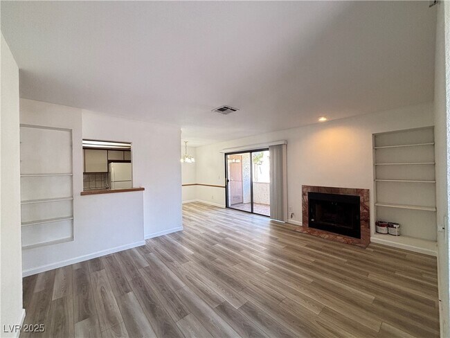 Primary Photo - 1341 Del Mar St