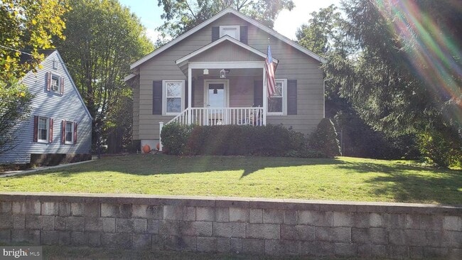 Building Photo - 11 Zieglers Ln