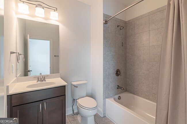 Building Photo - 829 Adler Ct