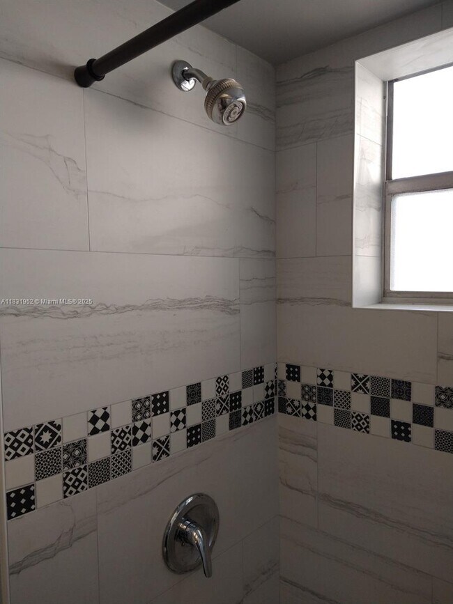Building Photo - 5102 NW 36th St