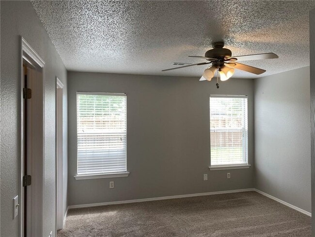 Building Photo - 2911 Beech Ave