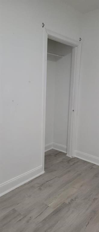 Building Photo - 38 Glenham St