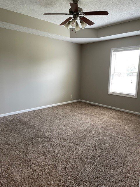 Building Photo - 2571 Emerald Ct